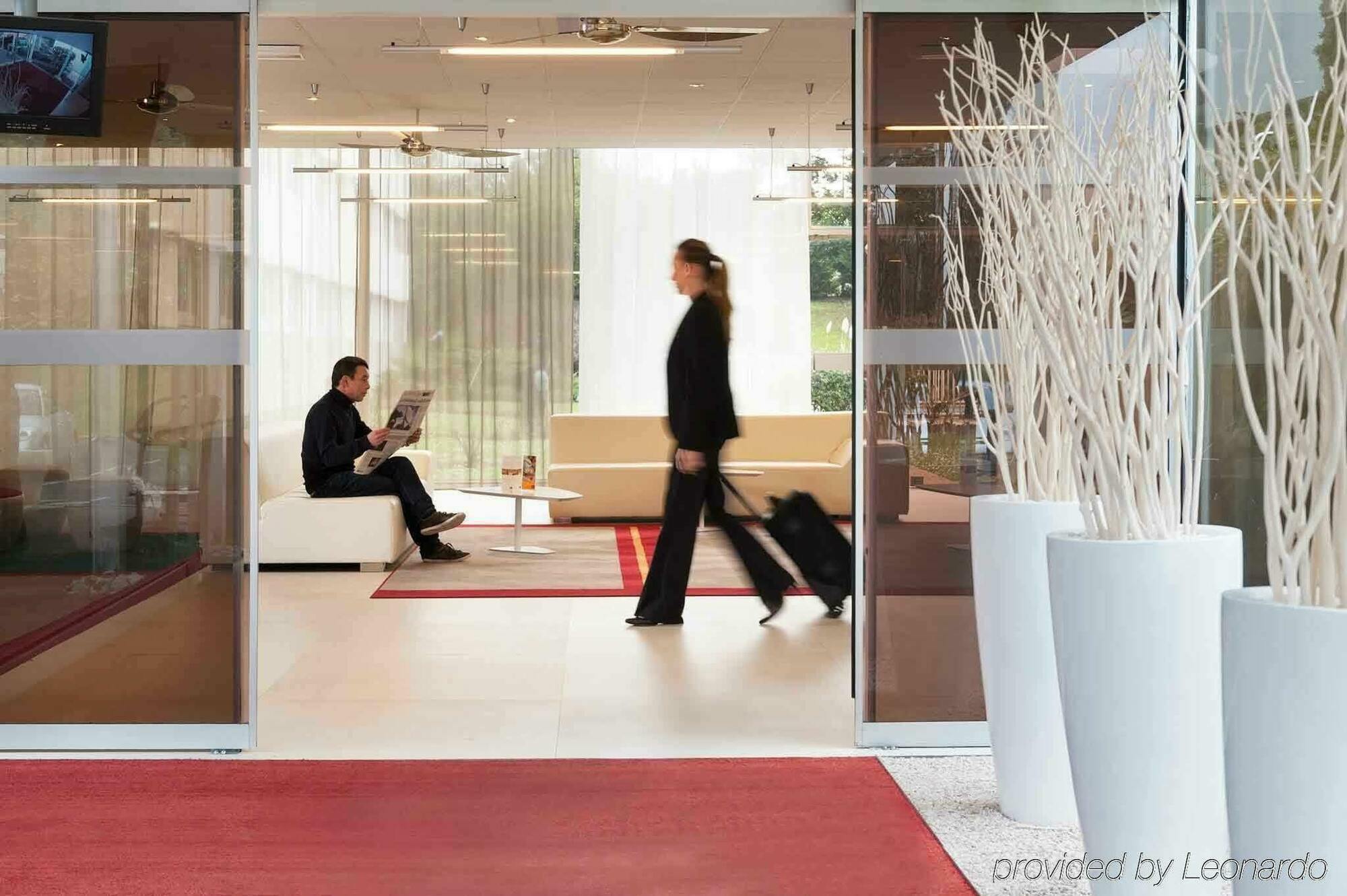 Mercure Paris Le Bourget Aeroport Le Blanc-Mesnil Esterno foto
